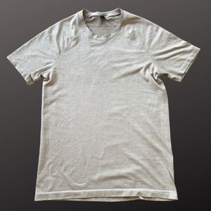 lululemon Metal Vent Tech Short-Sleeve Shirt **Worn once**